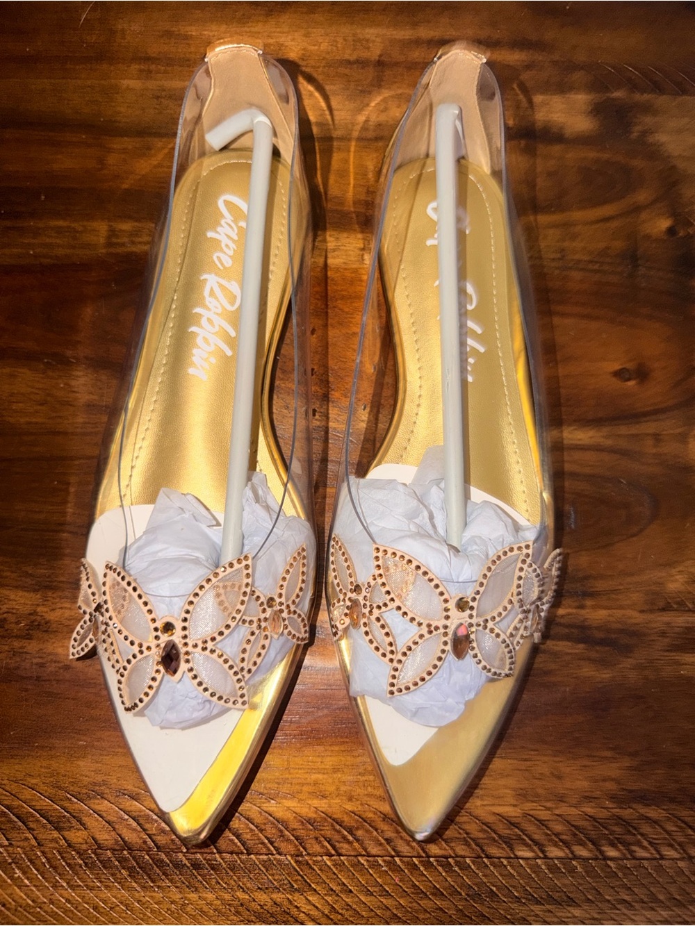 Cape Robbin Clear Flat with Gold Butterfly Accents- size 6.5